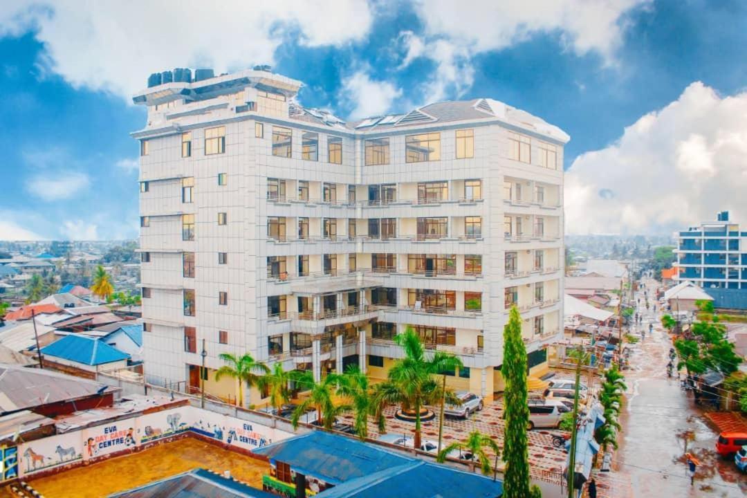 Nefaland Hotel Dar-es-Salaam Eksteriør bilde